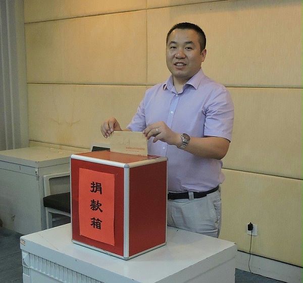 15青聯(lián)委員愛心接力公益助學(xué)活動