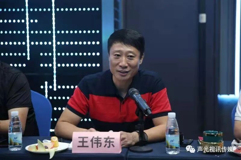 ZOBO董事長張新峰作為聲光視訊行業(yè)聯(lián)盟代表赴豫芒溫暖災(zāi)區(qū)，傳遞愛心