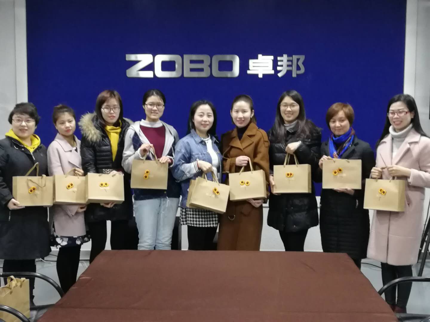 春風(fēng)十里，桃香四溢！|我們既是元氣少女，也是魅力女！
